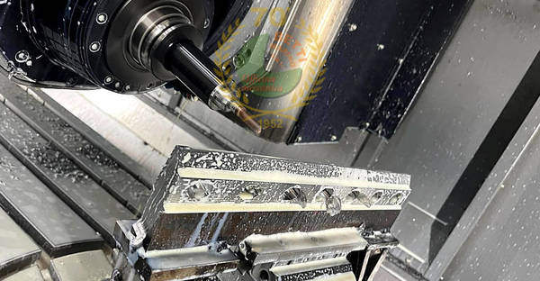 OFFICINA MECCANICA BETTI MARINO S.R.L. - Carraia (LU) - Attrezzature e Macchine di Ultima Generazione