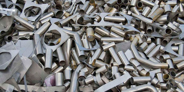 Rottami Veiss - Recupero rottami metallici per Liguria e Toscana